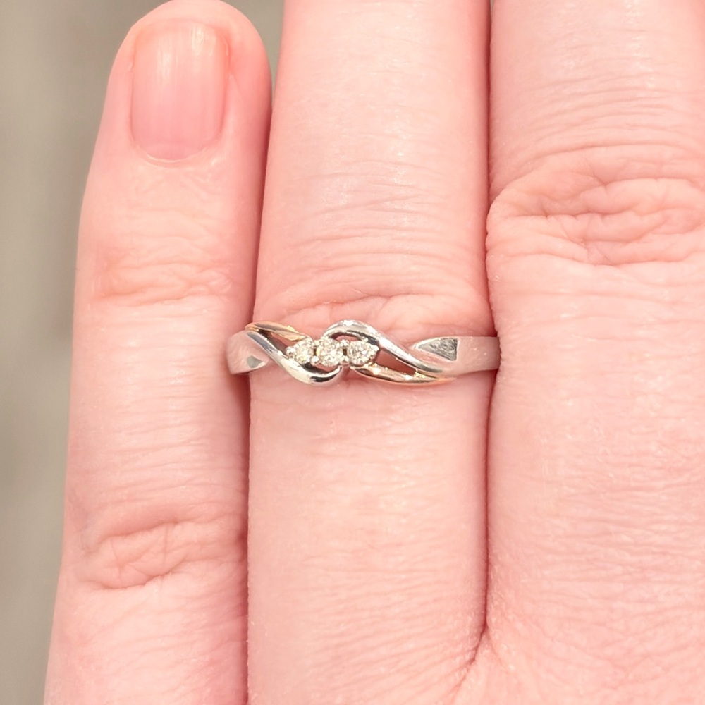 10K Diamond Ring, Three Stone, Dainty Swirl, Size 7.25, White Rose Gold - Picture 7 of 14